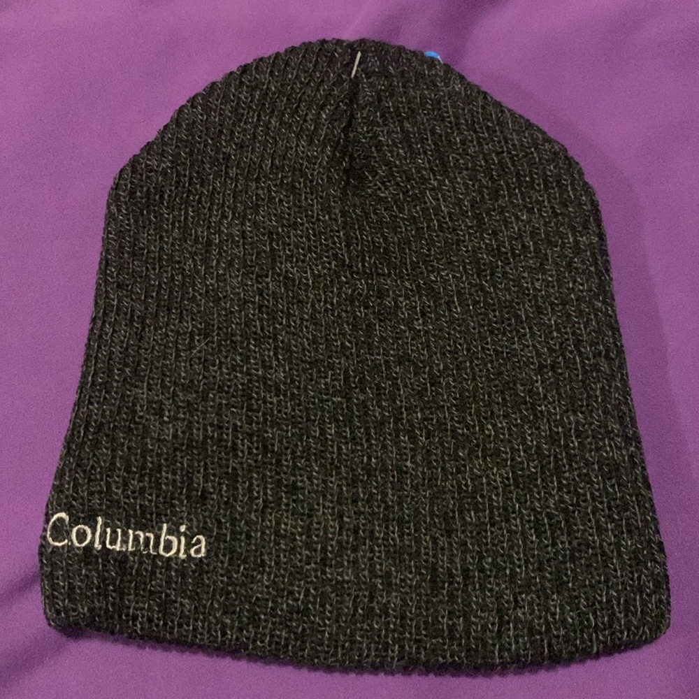 NWT Columbia unisex grey Beanie Hat